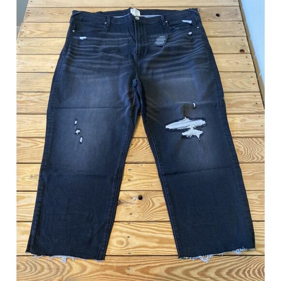 NWT Serra Retreat Distressed Fray Hem Crop Jeans Size 26W Women’s Black - Picture 1 of 10